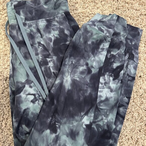 Lululemon Ready to Rulu Slim-Fit High-Rise Jogger *7/8 Length - Picture 2 of 3